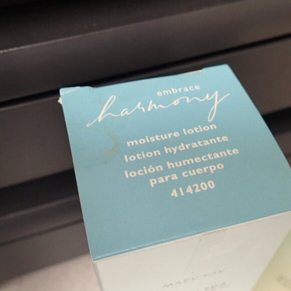 Mary Kay Embrace Harmony Private Spa Collection Moisture Lotion - Picture 3 of 4